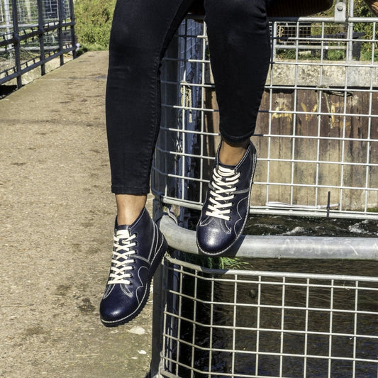 Blakeseys 1960 Unisex Leather Monkey Boots Navy/Cream - Shuperb