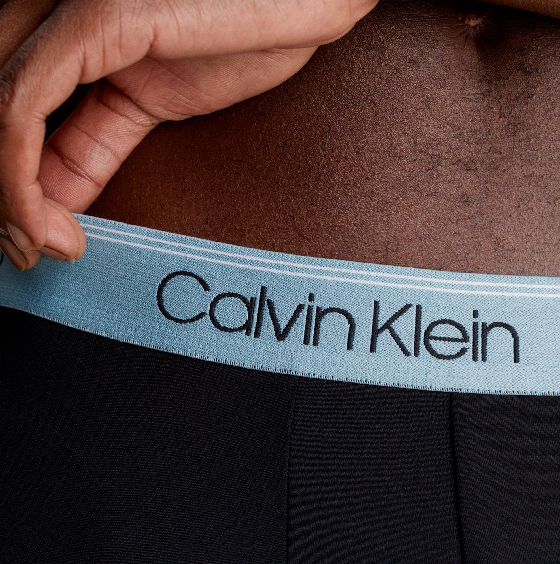 CalvinKlein-[000NB2570AN2L]-B-Black,Arona,ChesapeakeBayWb-4.jpg