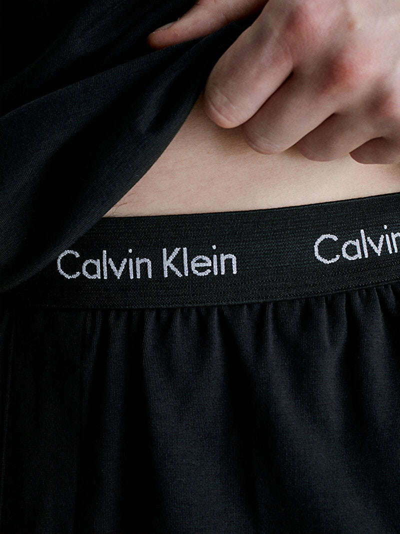 CalvinKlein-[000NM2428EUB1]-Black-3.webp