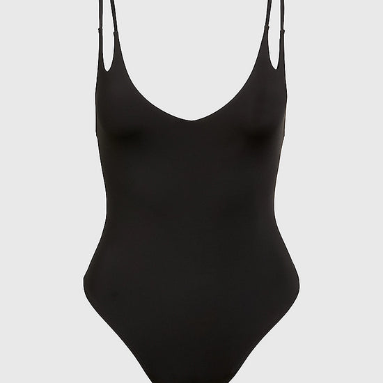 CalvinKlein-[000QF7643EUB1]-Black-1.webp