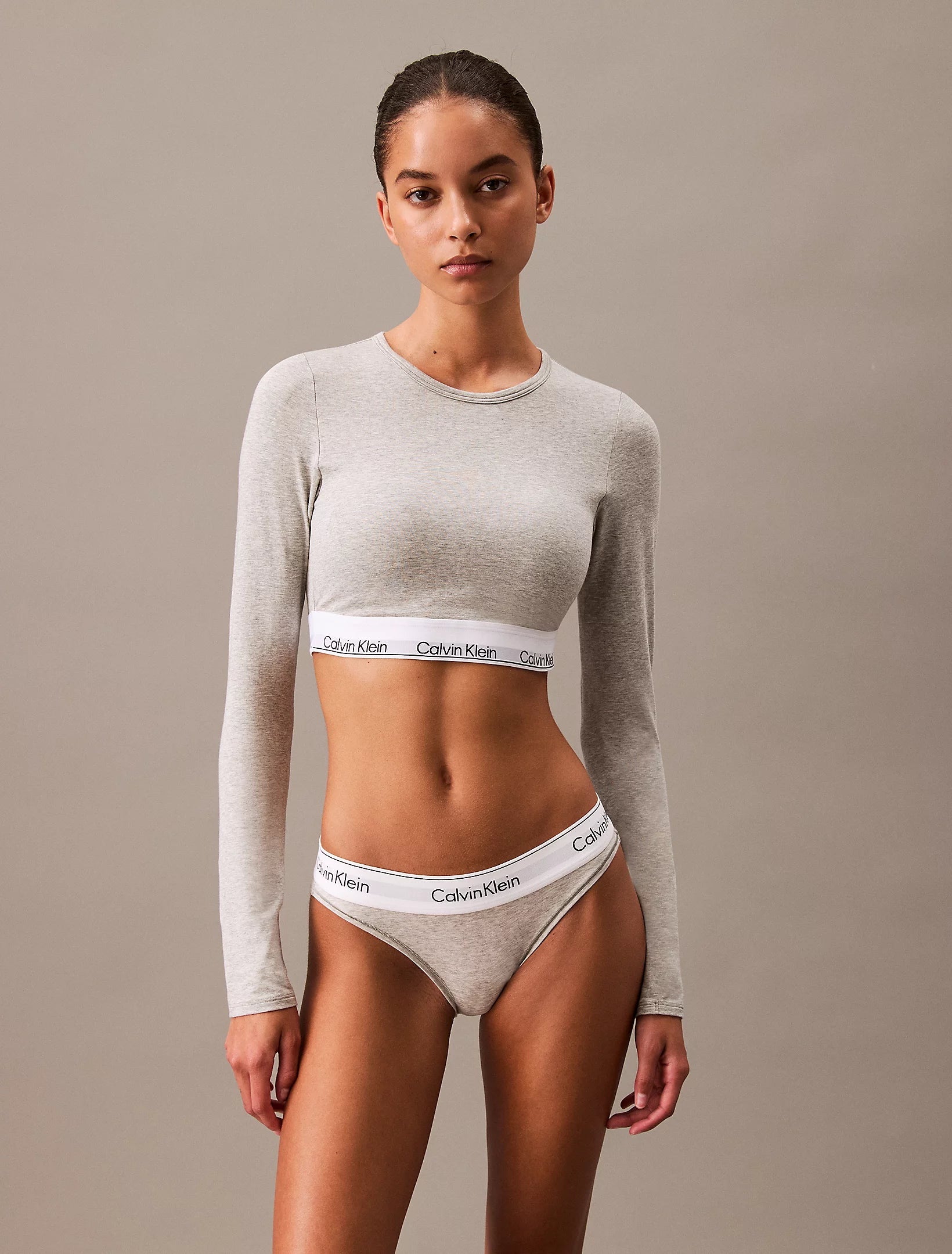 CalvinKlein-[000QF8009EP7A]-GreyHeather-.webp