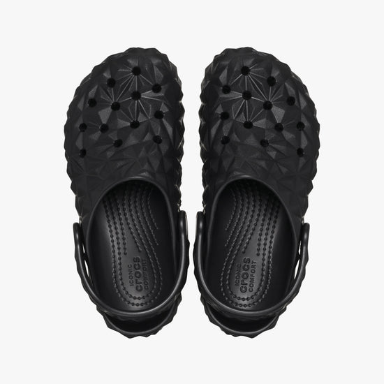 Crocs-[209572-001]-Black-4.jpg