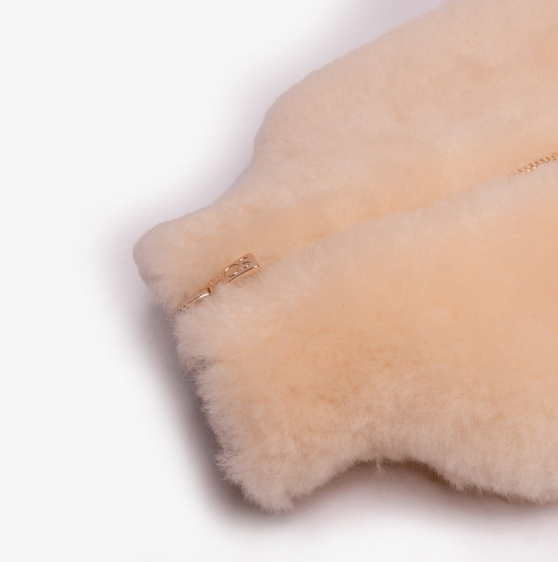 HOSSheepskin-[IRIS-CREAM]-Cream-2.jpg