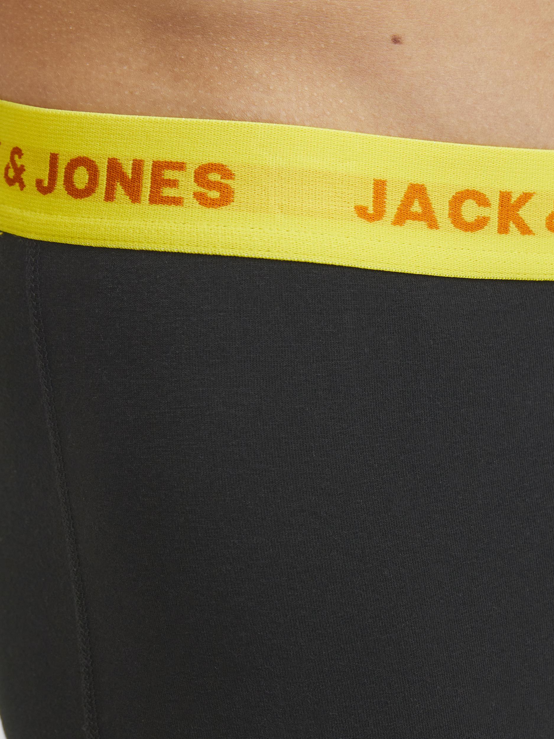 JACK&JONES_SpringSummer2024_4404286_12250613_3.jpg