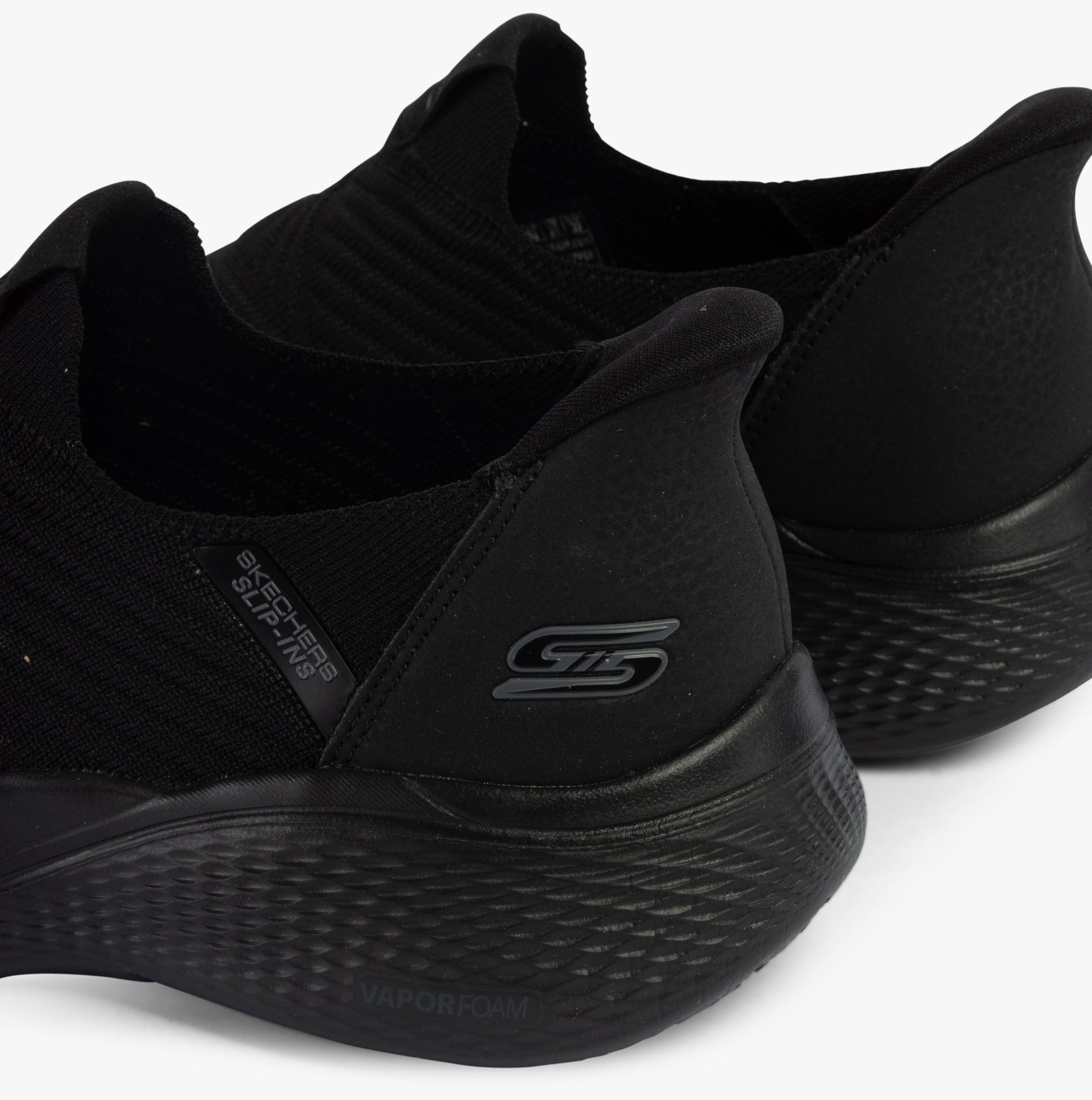 Skechers-[117508-BBK]-Black-5.jpg