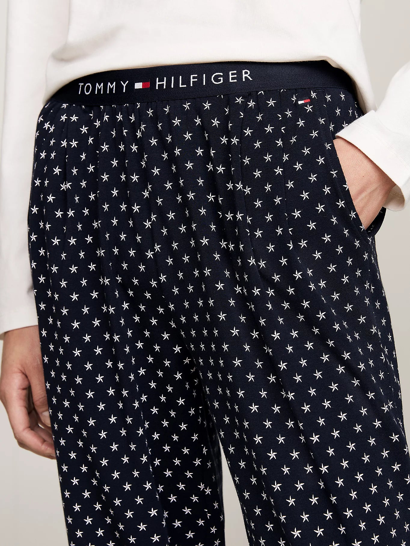 TommyHilfiger-[UW0UW053960RT]-AncientWhite-StarNavy-1.webp